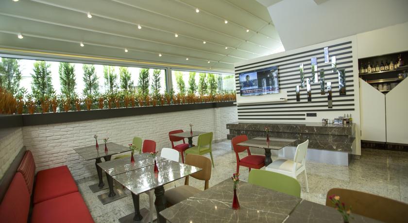 Altınoluk Rawda Hotel Lobi Cafe