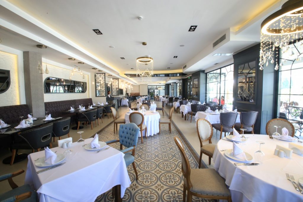 Aymira Hotel Restaurant