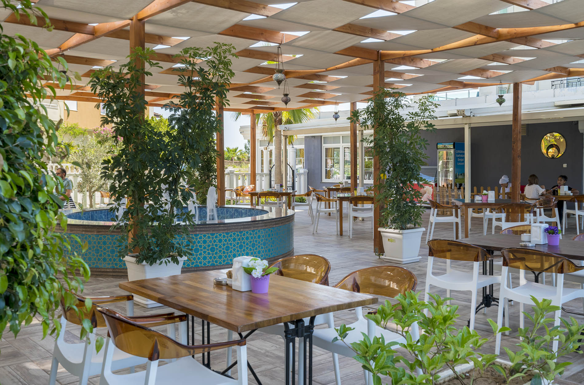 Modern Saraylar Tatil Köyü Kafeterya