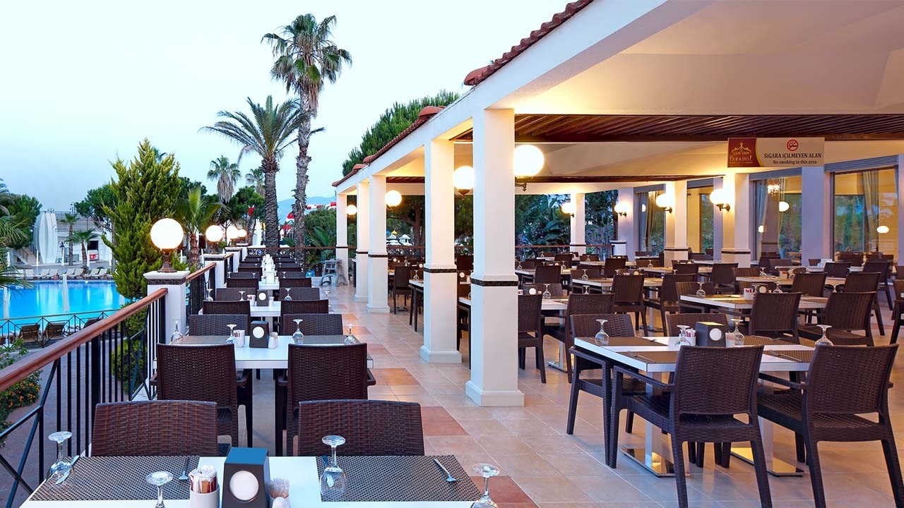Şah inn Paradise Tatil Köyü Açık Restaurant